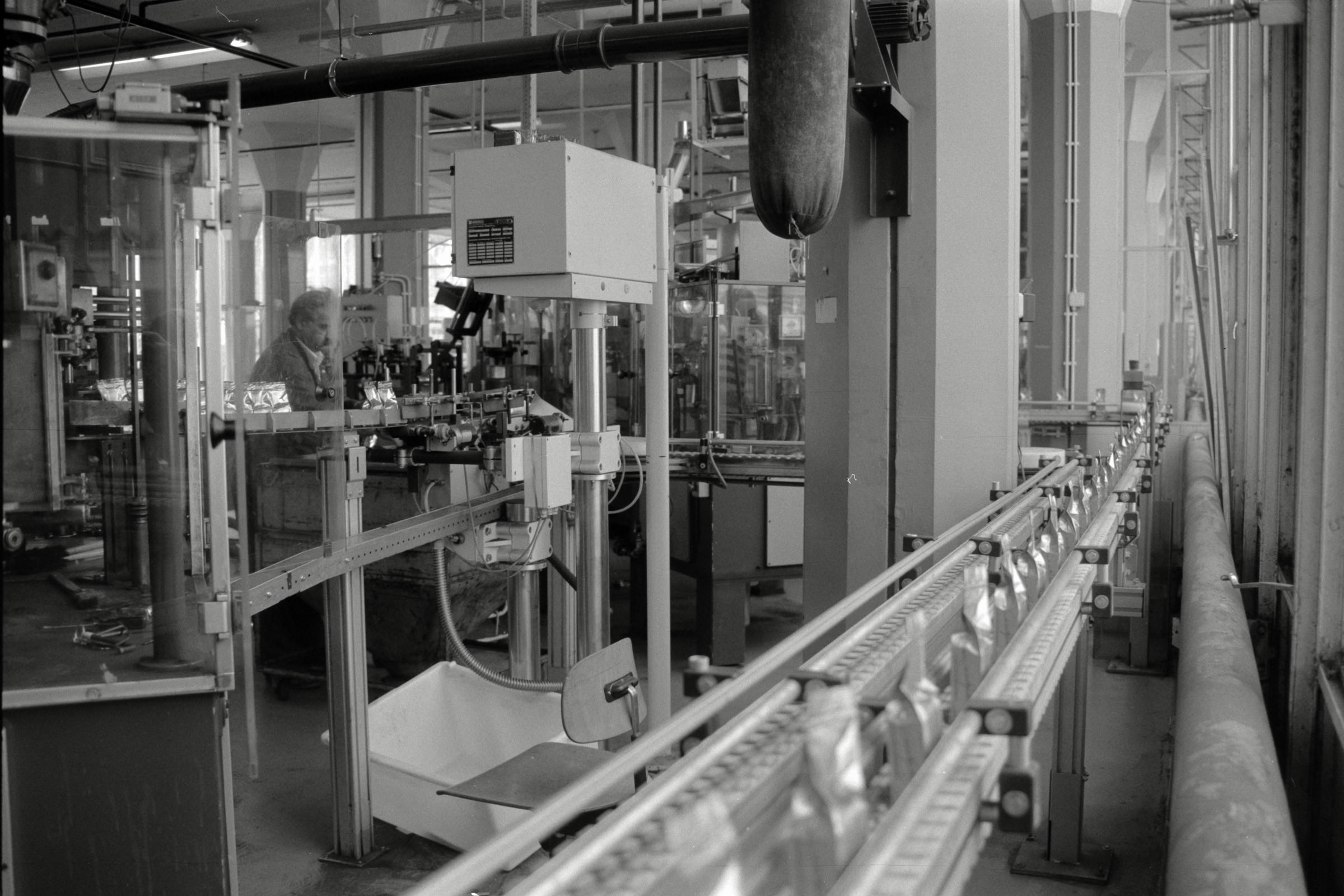 AHP F1992 06 004 sc250507 img05 NLP